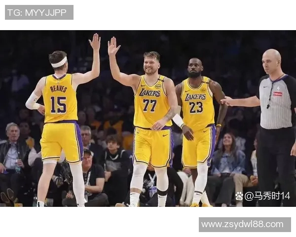 2018年雷霆与湖人激战回顾：一场精彩绝伦的NBA对决与球星表现分析